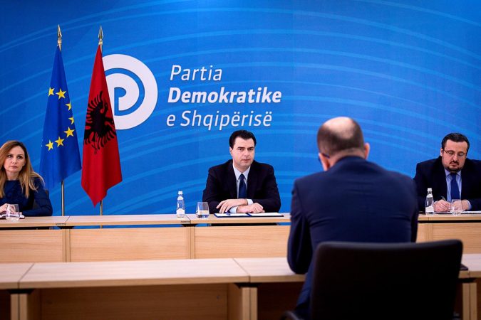 Basha takim me përfaqësues të prodhuesve shqiptarë: Qeveria e keqmenaxhoi krizën e shkaktuar nga koronavirusi BASHA 2 675x450 1
