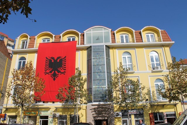 Ardhja e afganëve në Shqipëri, Komuniteti Mysliman: Si besimtarë dhe si shqiptarë, na takon t’i mirëpresim Komuniteti Mysliman