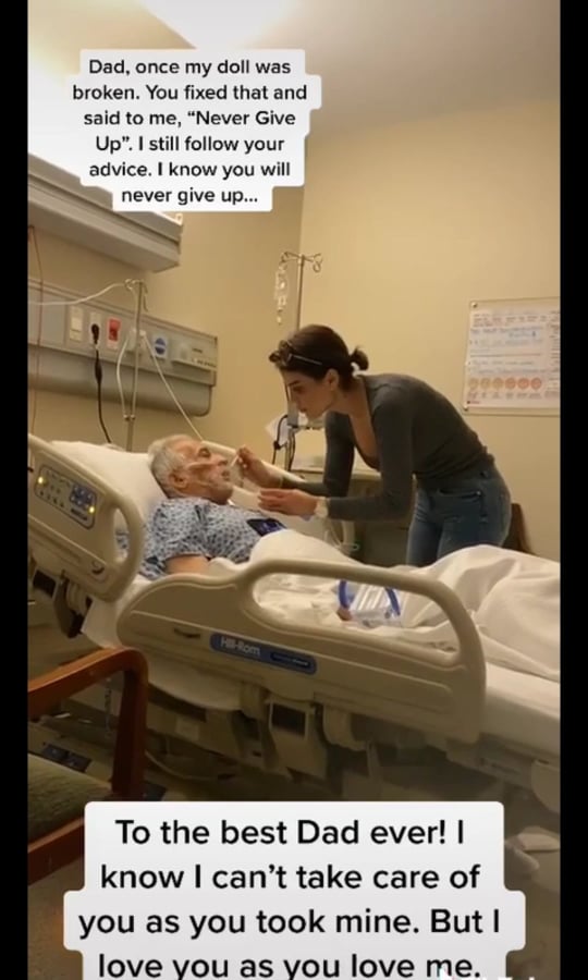 Morena Taraku na preku të gjithëve me videon e publikuar, ushqen si fëmijë, babain që është në gjendje të rëndë shëndetësore 1 Morena 1