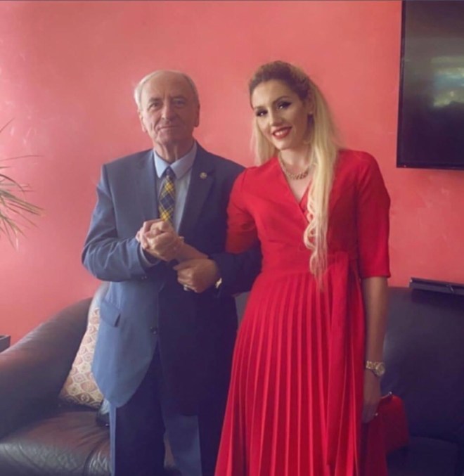 Kryemyftiu i Maqedonisë së Veriut martohet me një vajzë 50 vjet më të re gjatë muajit të Ramazanit. Tërhoqi 1 mln euro nga banka 1 Sylejman Rexhepi