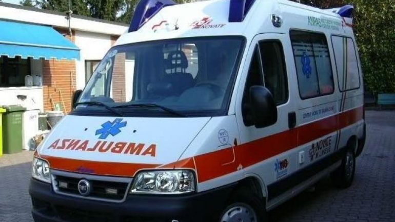 Nisen drejt Infektivit nëna shtatzënë dhe djali i saj 2 vjeç, rezultuan pozitiv me Covid-19 ambulance e1499884288751 780x439 770x433 1
