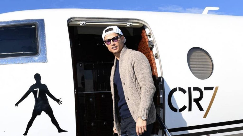 Ronaldo te Barcelona? Laporta konfirmon takimin me Mendes cr7