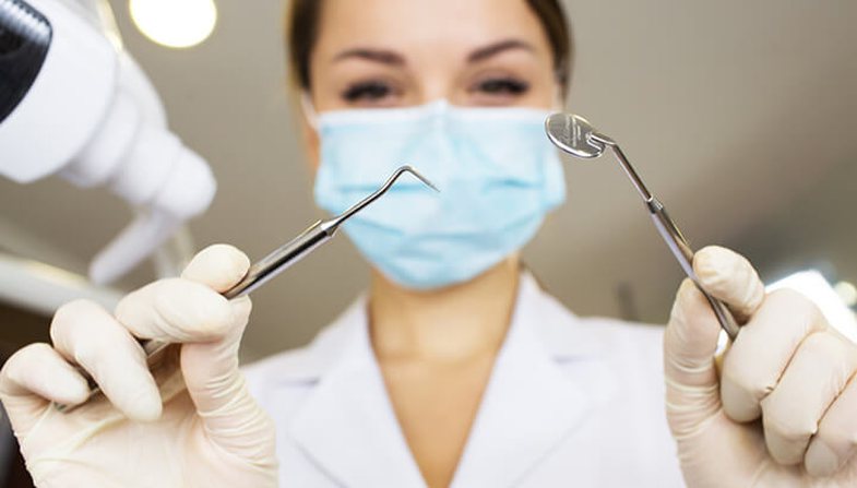 Kushtet e sigurisë dhe çmimet e reja të shërbimeve në klinikat dentare dentist