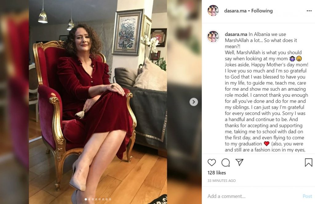 Mbesa e Berishës publikon fotot e rralla të Argitës dhe gjyshe Lilit në vitet ’90, u shkruan dedikimin e veçantë në Ditën e Nënës 1 gfjfgjfgmjt5j5trnjm