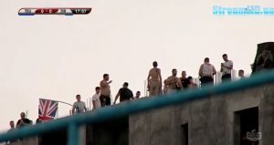 FOTO / Në parqe, tarraca, ballkone apo edhe tribuna. Pandemia nuk largon tifozët nga Superiorja 3 1 26