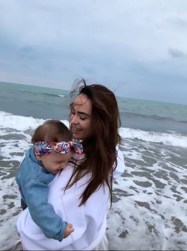 "Na i qeshe syte!" Xhensila poston momentet më të ëmbla me Ajkën në këtë 1 Qershor 1 1