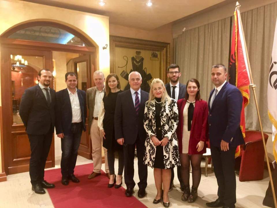 Zbulohet modeli që do ndjekë PD për përzgjedhjen e kandidatëve për deputetë, Mirela Bogdani i dha idenë Bashës 1 56770588 10157459891431122 600327958581739520 n