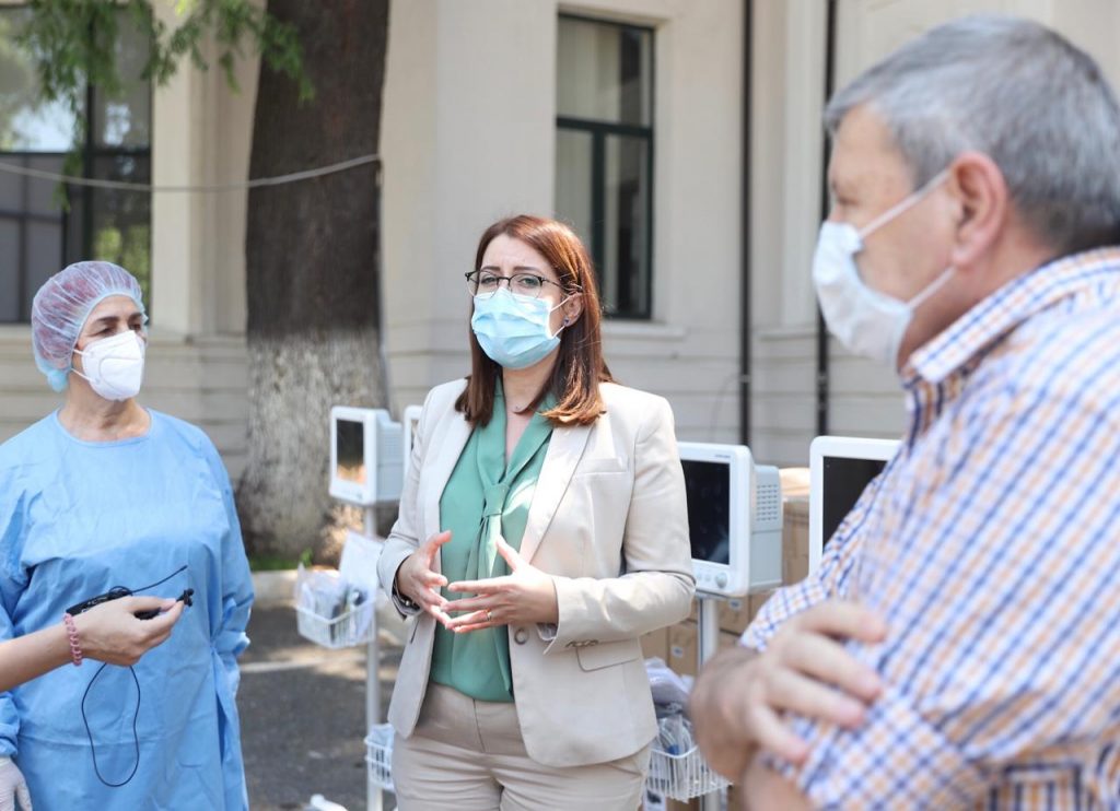 Vijon fuqizimi i njësive të terapisë intensive, Manastirliu në QSUT: 265 monitorë të rinj për reanimacionet 9cda4ef1 2582 4529 bafd ae5fc0126499