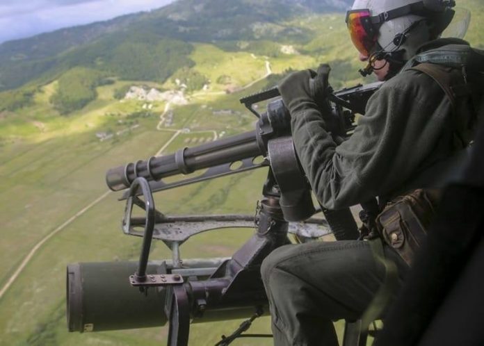 Apashët dhe marinsat amerikanë stërvitje me qitje reale me FA, Xhaçka: Treguan profesionalizmin e tyre, Shqipëria aleate e vyer në NATO 4 FA 5