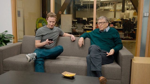 SKANDALI/ Zuckerberg censurim postimeve për koronavirusin edhe në Shqipëri, strategji që Bill Gates të ketë monopolin e vaksinës Zuckerberg c