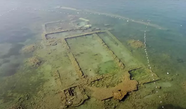 Karantina pastron ujin e liqenit, del në pah “thesari” i krishterë 2 d2