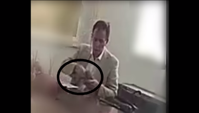 Video/ Shpërthyen “bomba” të reja, përgjimet që po trondisin Shkupin: Zyrtari merr ryshfet për tenderin doncev