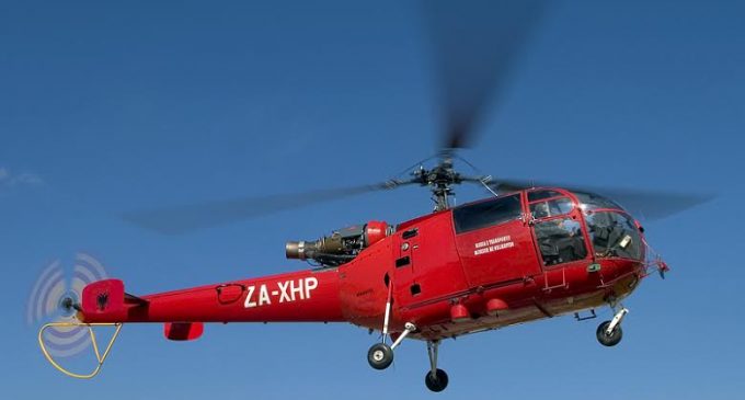 E rëndë/ 24-vjeçarja shtatzënë vetëhelmohet dhe hidhet nga dritarja, niset me urgjencë drejt Tiranës, foshnja… helikopter 2