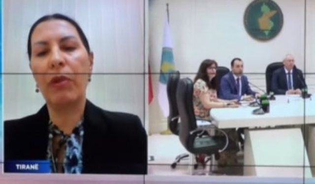 Ish-kryetarja e KQZ jep paralajmërimin ‘bombë’: Nëse ndodh kjo, teknologjia sjell dështimin e zgjedhjeve lefteri
