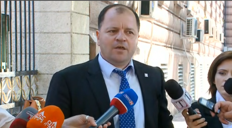 “I vetmi deputet që s’votoi për veten”, Maliqi i kthehet Ramës: Do ta nxjerr lakuriq siç është, u hapën letrat… maliqi 1 770x427 1
