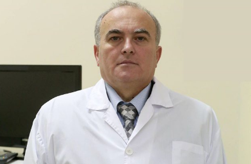 Koronavirusi i mori jetën mjekut Arjan Pushi, kolegët flasin me lot në sy: La pas vajzën që e kishte pikë të dobët! mjeku