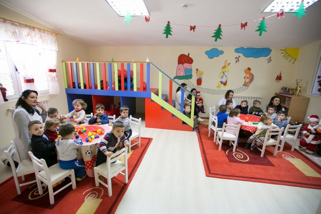 LAJMI I FUNDIT/ Mbyllet çerdhja nr.16 në Tiranë nga COVID-19, vetkarantinohet stafi nxenes