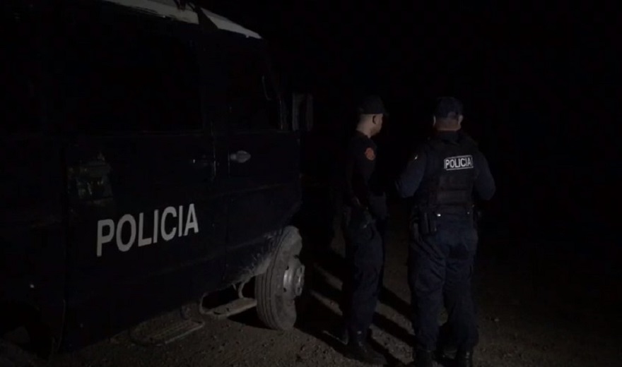 Nga ofendimet te goditjet me sende të forta, sherr masiv në Krujë. Të plagosurit përfundojnë në spital policia aksion renea
