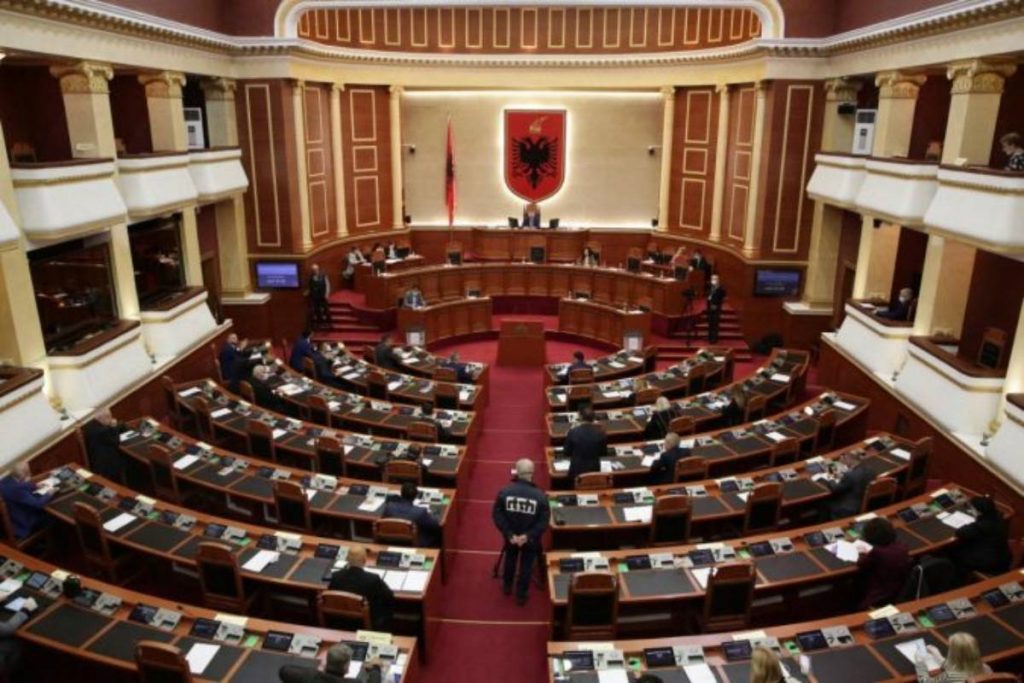 Rama prezanton emrat e rinj të kabinetit qeveritar! qeveria 1