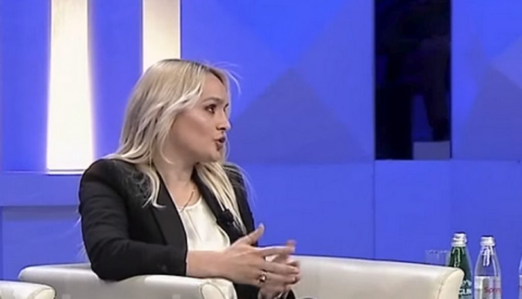 Si e zbuloi tradhtinë bashkëshortore, detektivja private: E ndoqa 10 ditë nga pas atë burrë, foto, video, e pashë duke… shkenda lili