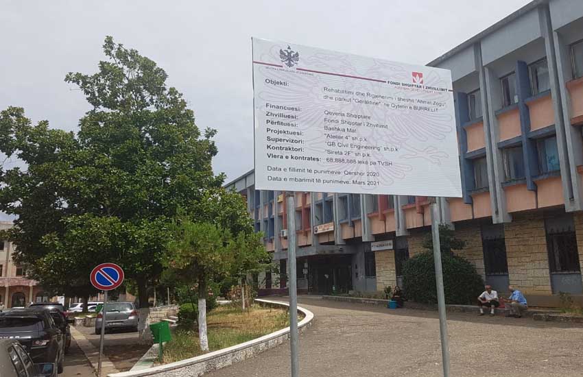 Burrel/ Nis puna për rehabilitimin e parkut “ Nëna Mbretëreshë Geraldinë ” dhe sheshit “Ahmet Zogu” 10 08 2020.
