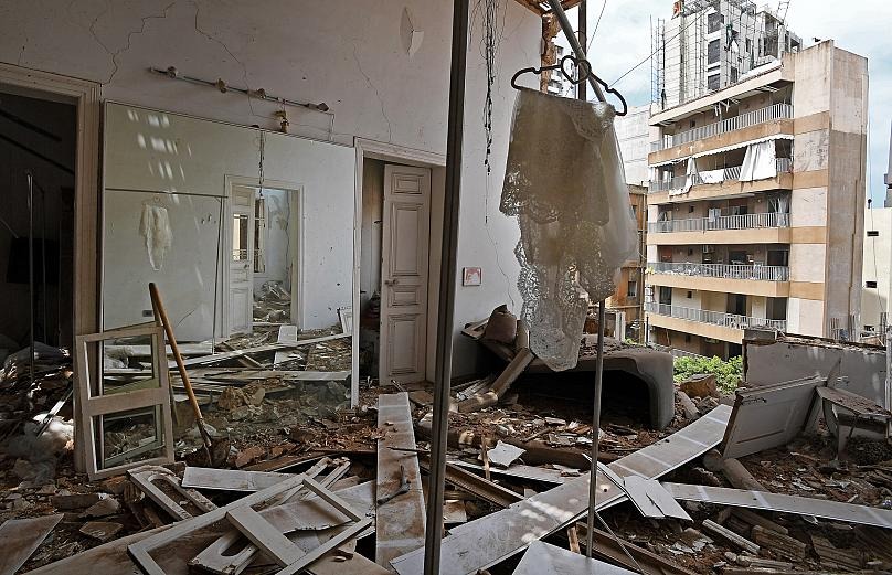 Pamje prekëse nga Bejruti, banorët strehohen në shtëpitë e rrënuara- FOTO 2 3