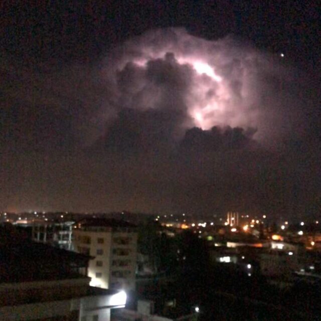Fotot/ Stuhia e fuqishme goditi kryeqytetin gjatë natës 2 3