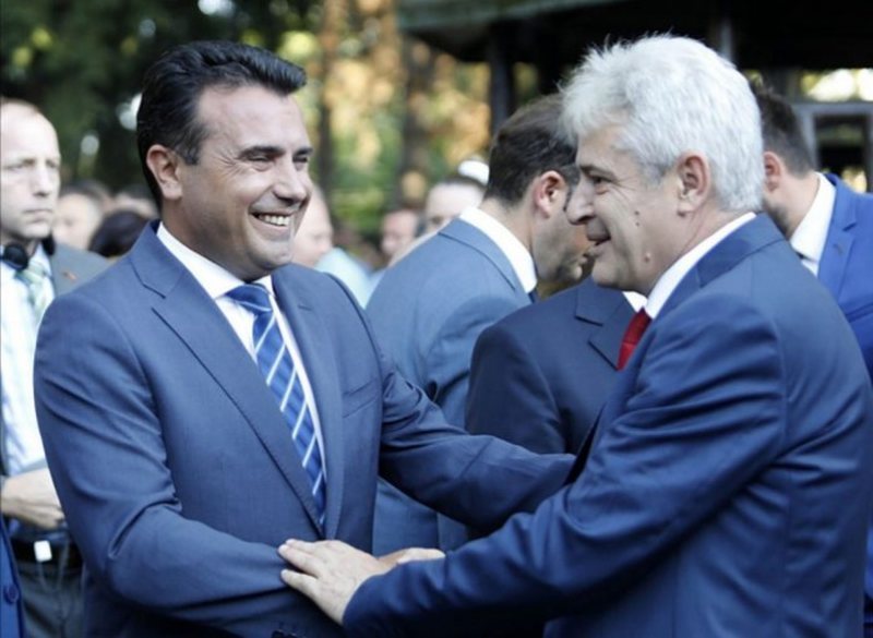 Arrihet marrëveshja politike mes Zaev dhe Ahmetit, nuk do të ketë një kryeministër shqiptar 800 0 5f3bf1a1d6fbc