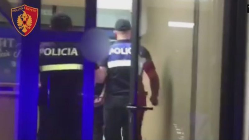 Ndjekje si në filma/ Arrestohet i shumëkërkuari në Elbasan, qëlloi një polic dhe 800 0 5f4006385ca9a