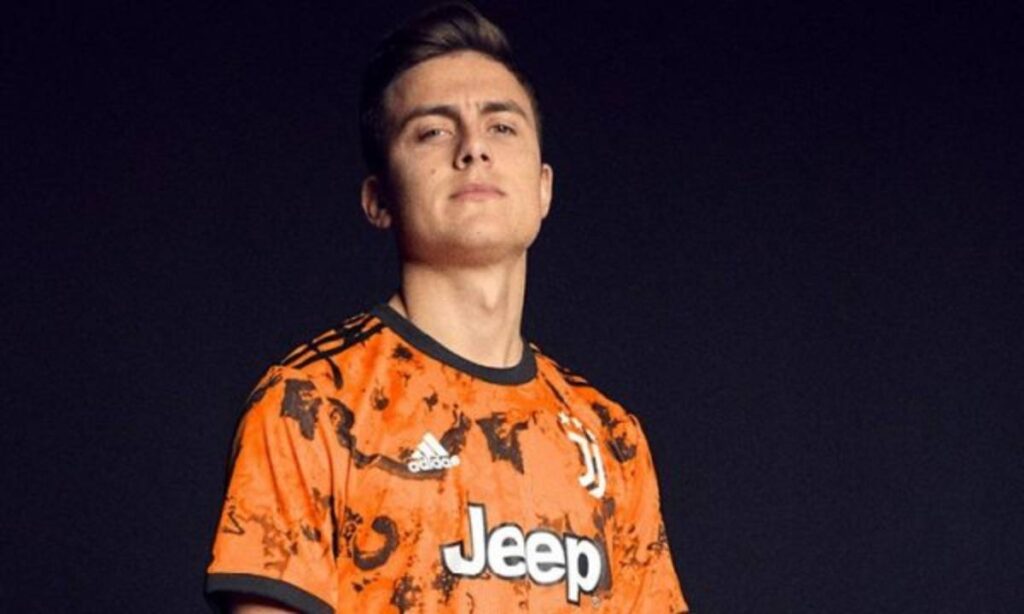 Juventusi e prezanton fanellën e tretë për sezonin e ri Juventusi