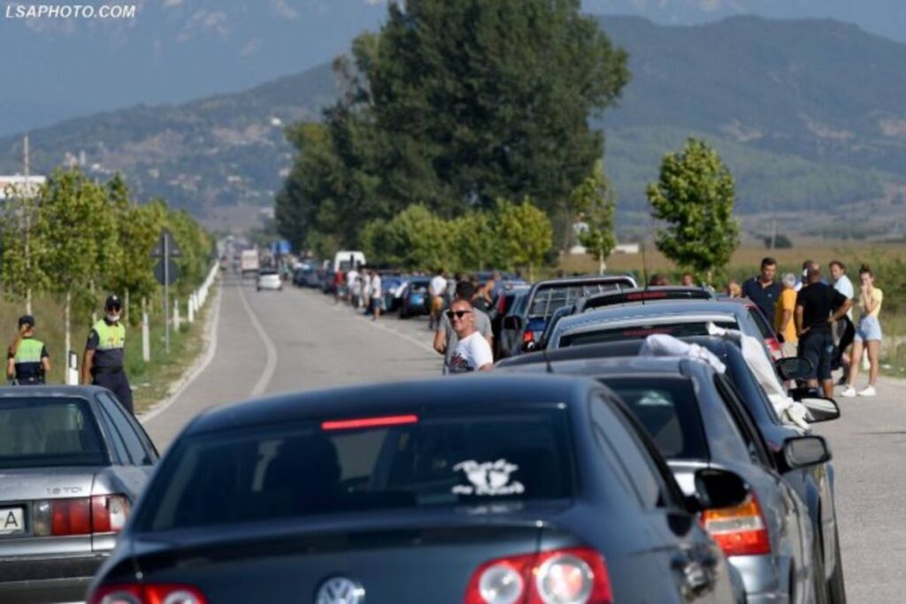 “Situata në Kakavijë është tragjike”, kryebashkiaku i Finiqit thirrje Greqisë: Insistojmë të hapet menjëherë pika kufitare e Qafë Botës Kakavije