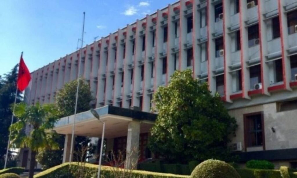 Rekomandimi/ Çfarë duhet të dimë nëse udhëtojmë nga Shqipëria drejt BE-së MEPJ
