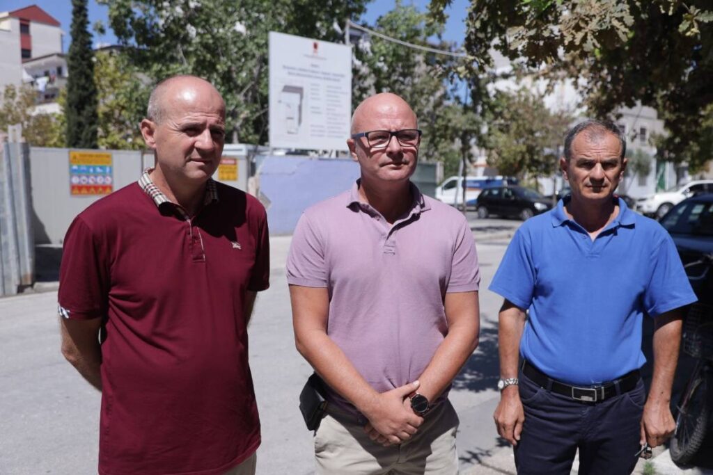 “27 shkolla në Durrës pa proces mësimor”, PD: Premtimet e Ramës show televiziv PD21