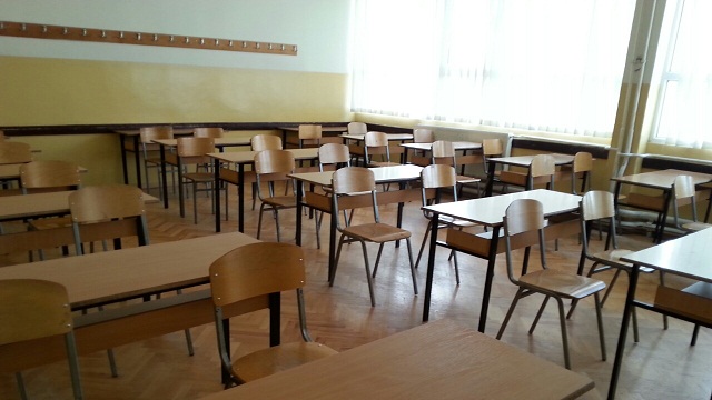 Viti i ri shkollor, ministrja Shahini bën njoftimin e rëndësishëm Shkollat