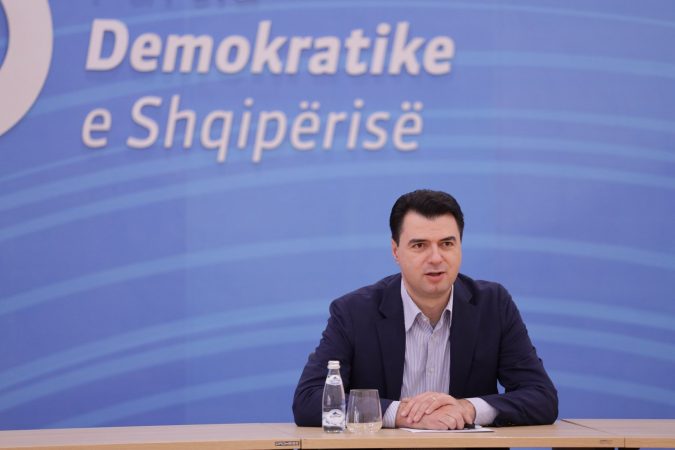 Basha me bluzat e bardha: Rrogat e mjekëve jo më pas se 1200 euro, fakultet tjetër mjekësie. Objektivat tanë të arritshëm basha lulzim 1 675x450 1
