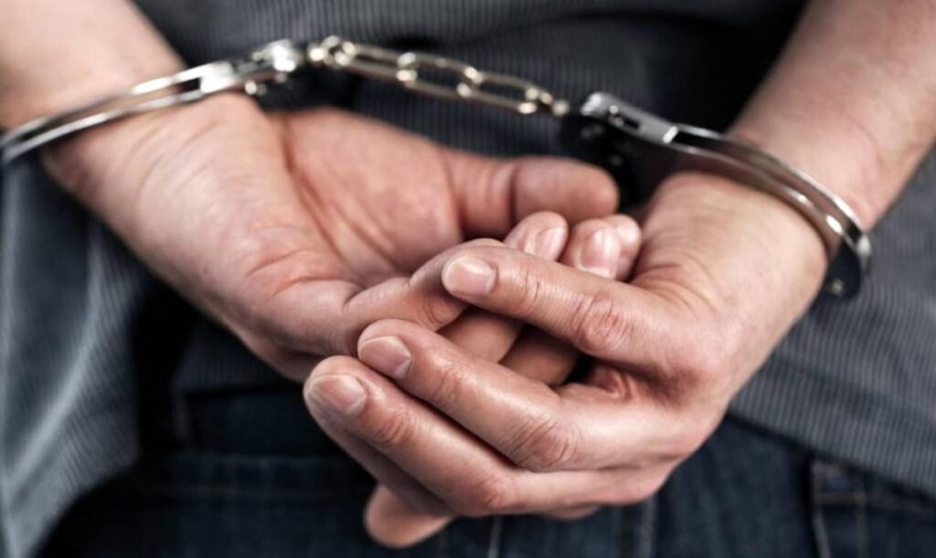 Ngacmoi seksualisht një grua, arrestohet durrsaku! Në praga edhe dy vëllezër që u rrahën për tokën foto ilustruese 1