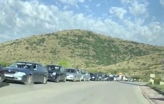 Rikthehen radhët kilometrike në Kapshticë, ja sa qytetarë lëvizën në 24 orë kapshtice