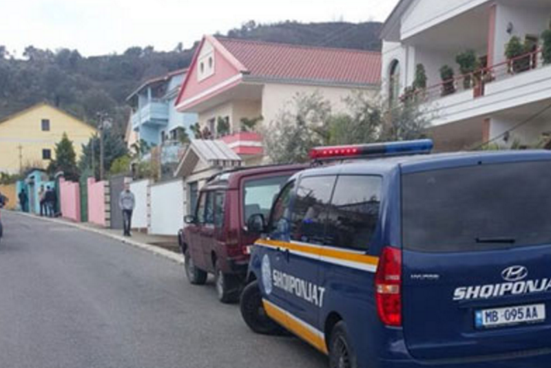 Zbardhen detaje nga kanosja me armë në Bulqizë, mësohet arsyeja pse u qëllua ndaj punonjësit të sigurimeve shoqërore, kishte debatuar në telefon për… policia