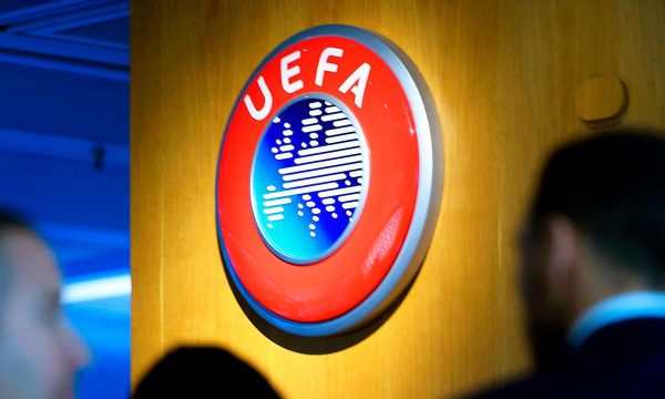 UEFA konfirmon kthimin e tifozëve në stadiume uefa 4 600x360 1