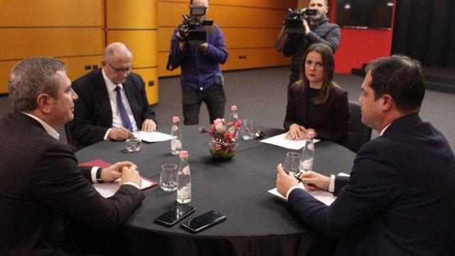 Zbardhet debati në Këshillin Politik, ja 4 pikat që ndajnë palët 640 0 5f5faf63a7ae0