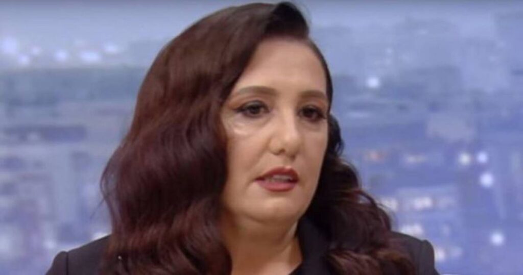 Aida Shtino publikon pamjet e rënda në mes të kryeqytetit: Tmerr dhe terror, fëmijët shikojnë babain e tyre teksa e shtypin me… Aida Shtino 1