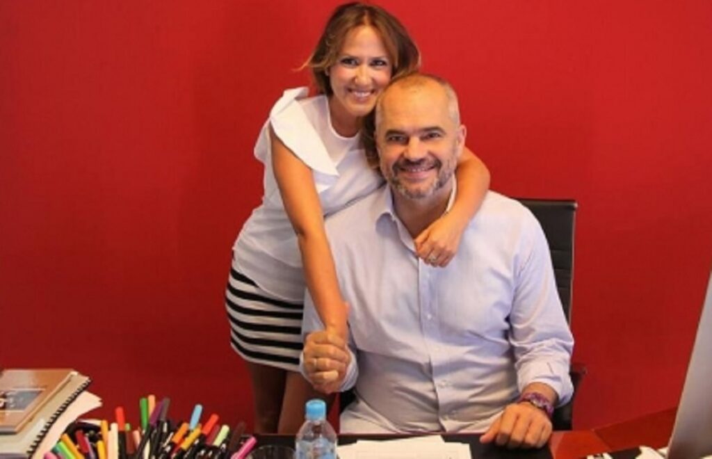 Dy dekada në media, Arbana Osmani e ka një intervistë që e veçon nga të tjerat: Atë me Ramën, në vitin 2001 Edi Rama Arbana Osmani