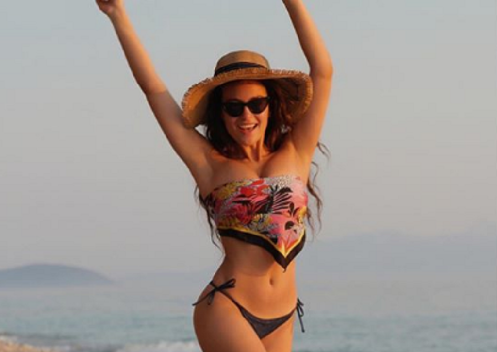Eva Murati 3