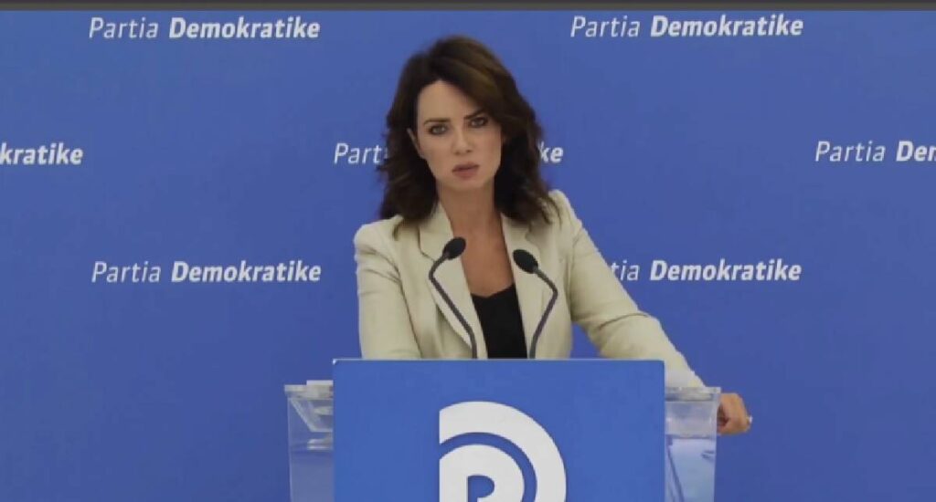 VIDEO/ Reagimi i Manjola Cakonit, PD i përgjigjet Ramës: Kjo histori nuk mund të fshihet më, edhe sot u përpoqët ta frikësoni dhe intimidoni Grida Duma 3