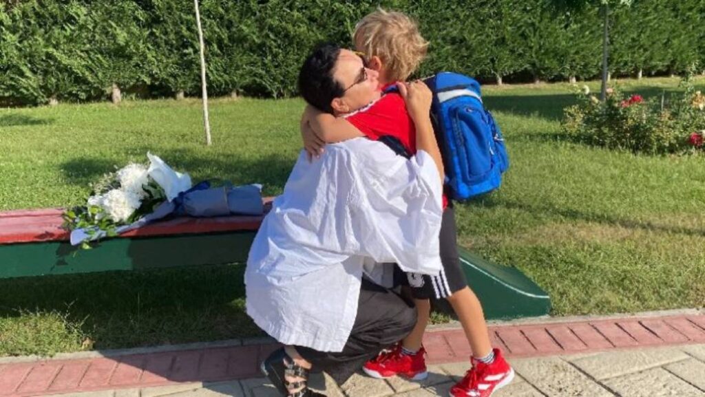 Linda Rama poston foton e ëmbël me të birin: Zaho në shkollë, vit sfidues për të gjithë! 1 Linda Rama 1 1