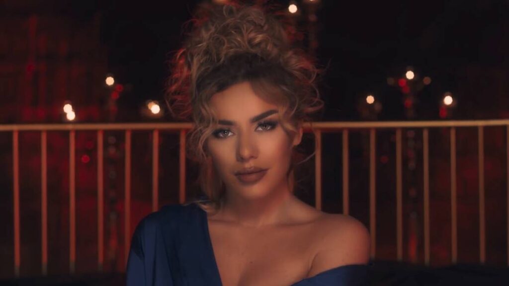Tayna 1