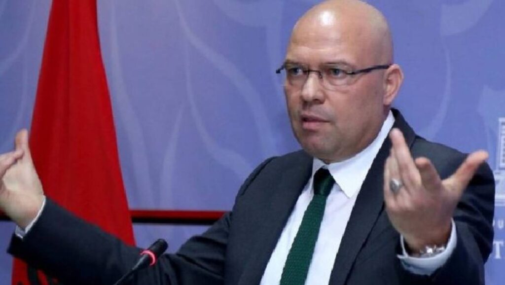 Ylli Manjani1