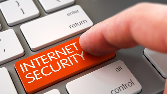 10 rregullat e sigurisë në internet/ Ja çfarë nuk duhet të bëni internet