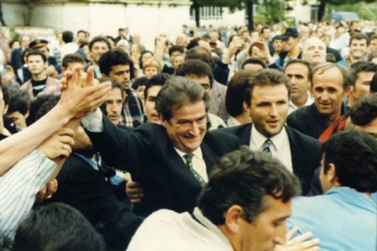 14 Shtator 1998 / Izet Haxhia: Më thanë të vrisja Shaban Meminë, nëse arrestohej Berisha! izet haxhia 540x360 1