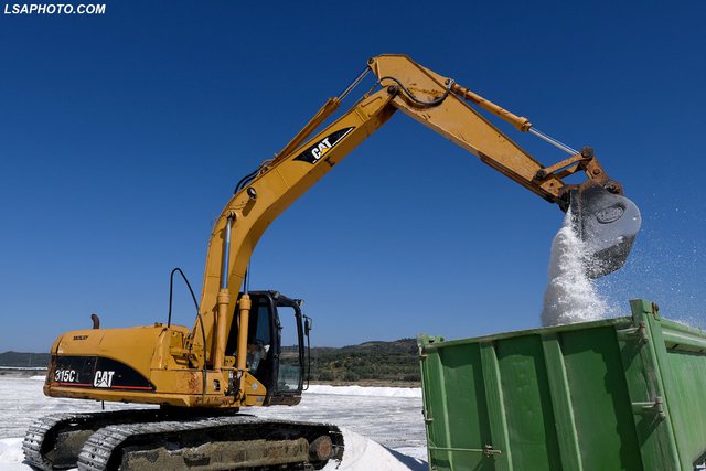 Një “liqen rozë”, pamjet mahnitëse nga Kriporja e Nartës në Vlorë. E para e këtij lloji në Shqipëri 4 kripore narte vlore 5